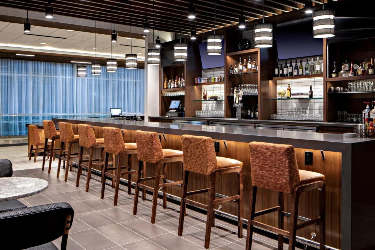 Hyatt Place Grand Rapids Downtown Exterior photo